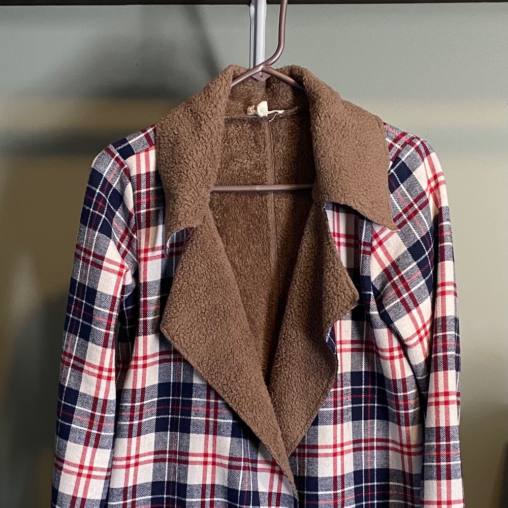 Hem & Thread flannel - Picture 2 of 4